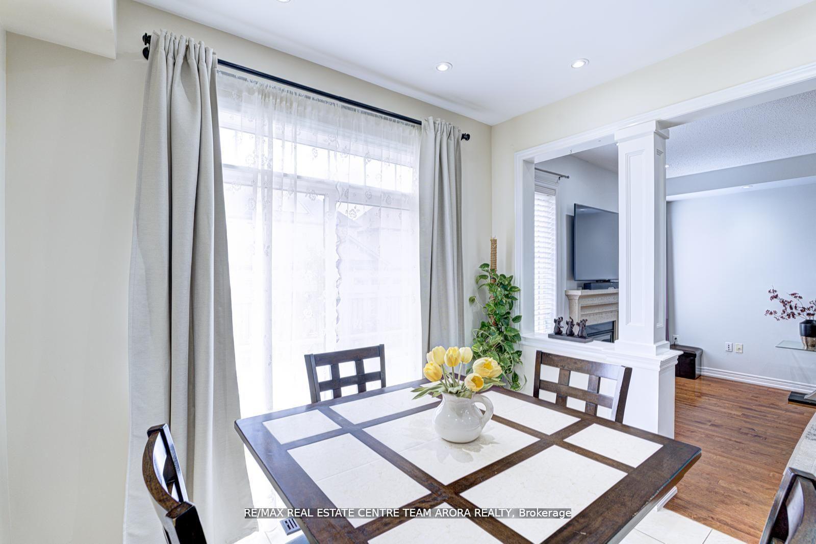 Photo 19 of 40 Killington Avenue, Vaughan, Kleinburg — HOMEH