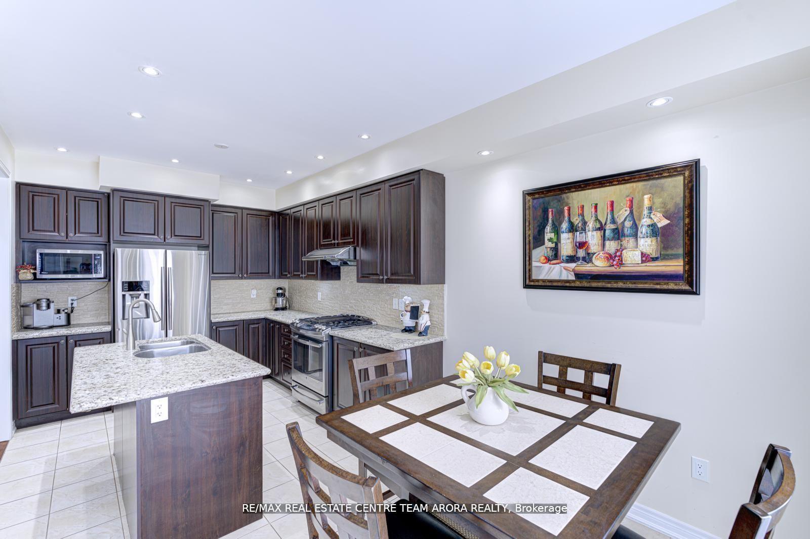 Photo 21 of 40 Killington Avenue, Vaughan, Kleinburg — HOMEH