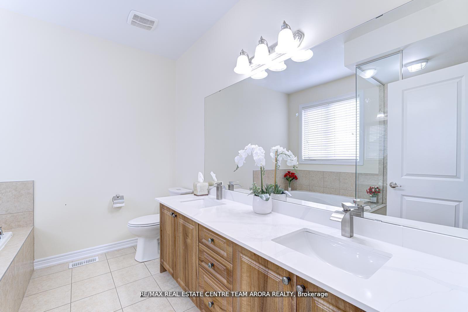 Photo 30 of 40 Killington Avenue, Vaughan, Kleinburg — HOMEH