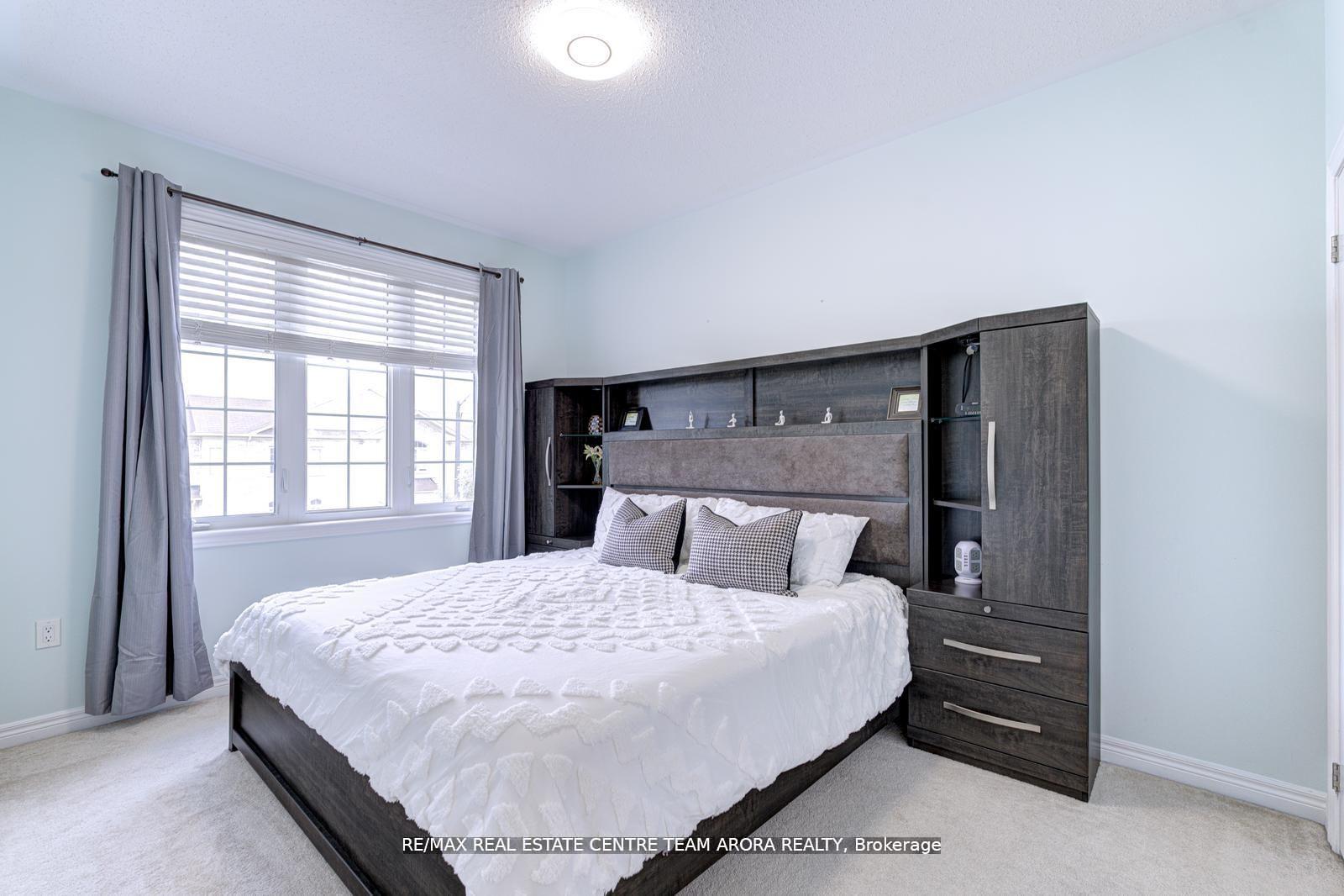 Photo 32 of 40 Killington Avenue, Vaughan, Kleinburg — HOMEH