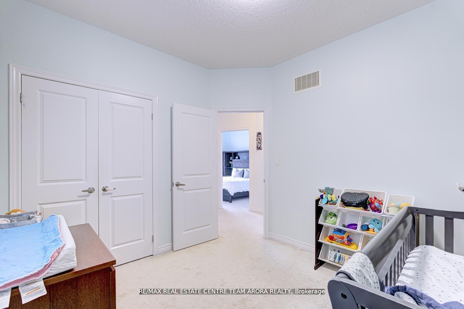 Photo 36 of 40 Killington Avenue, Vaughan, Kleinburg — HOMEH