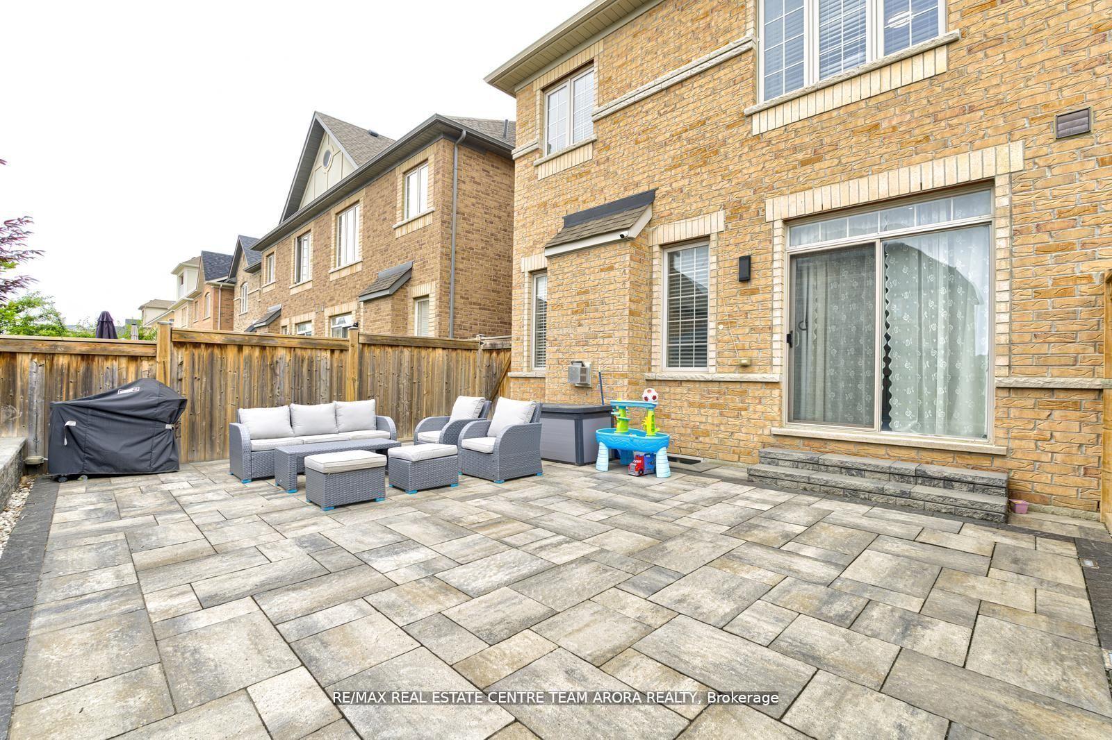 Photo 48 of 40 Killington Avenue, Vaughan, Kleinburg — HOMEH