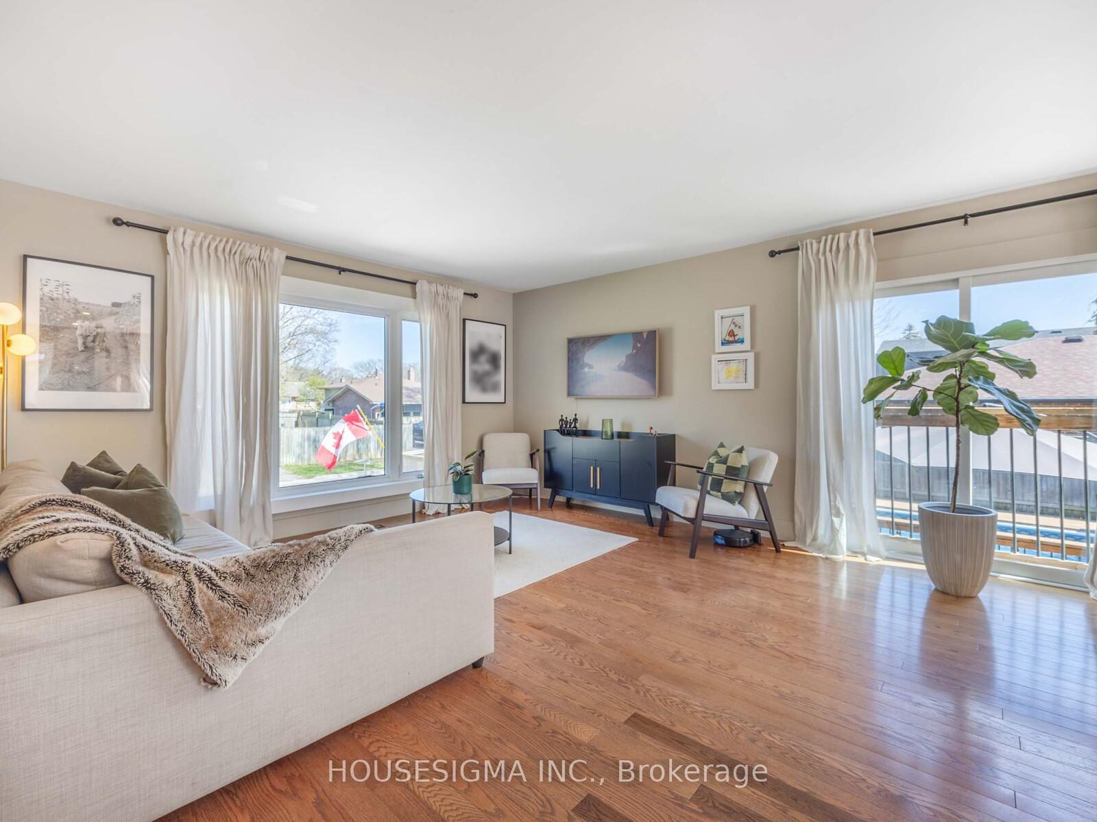 Photo 4 of 21 Dawson Street, Whitby, Lynde Creek — HOMEH