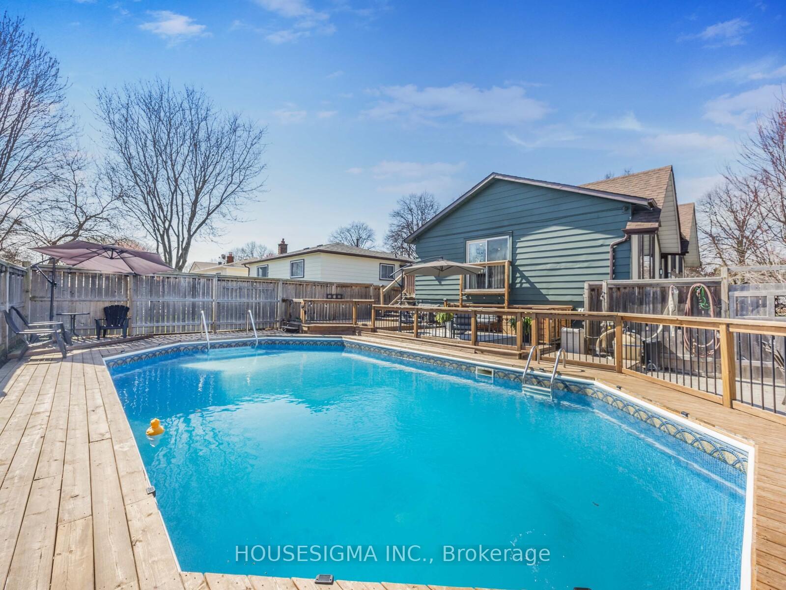 Photo 33 of 21 Dawson Street, Whitby, Lynde Creek — HOMEH