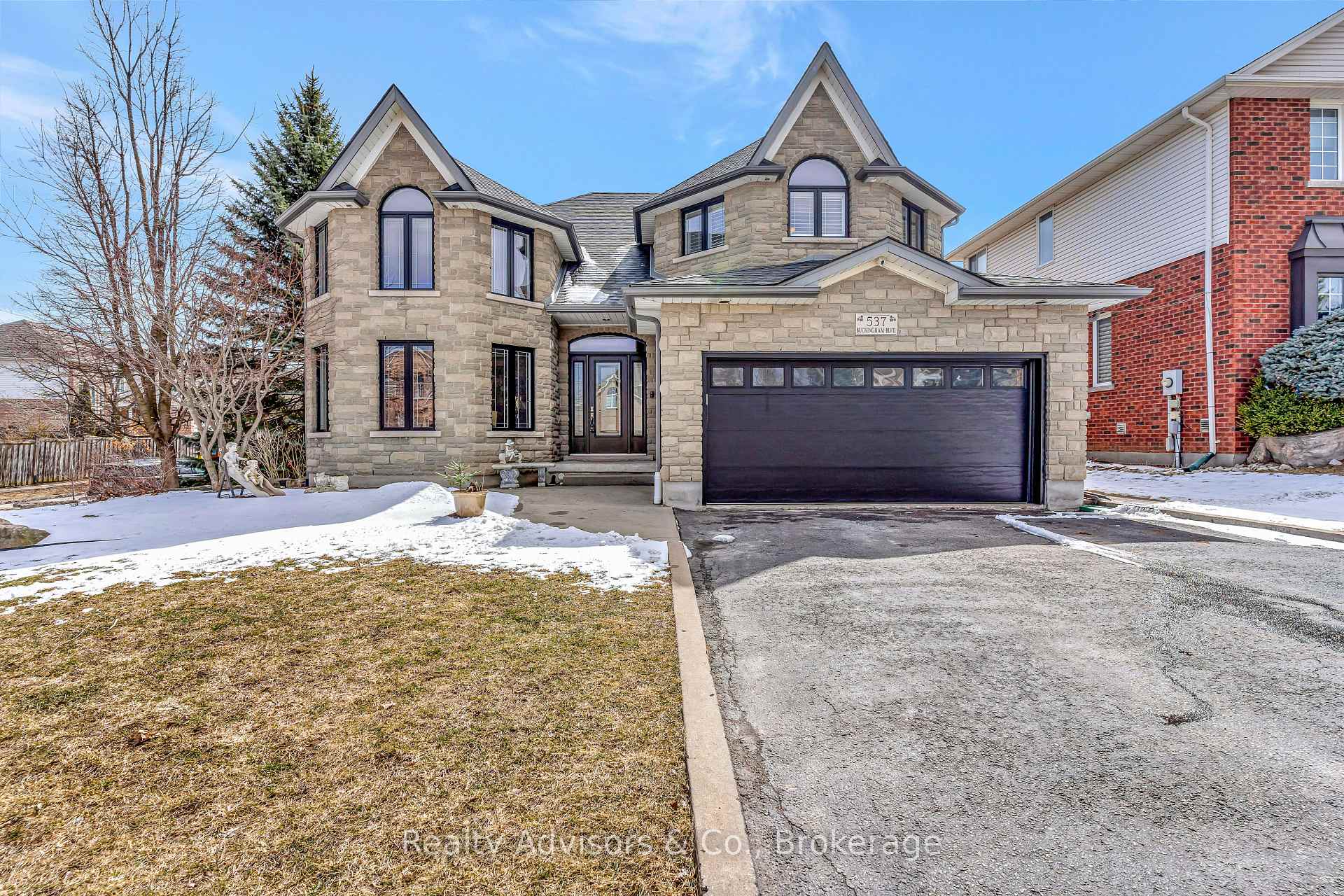 Photo 1 of 537 Buckingham Boulevard, Waterloo — HOMEH