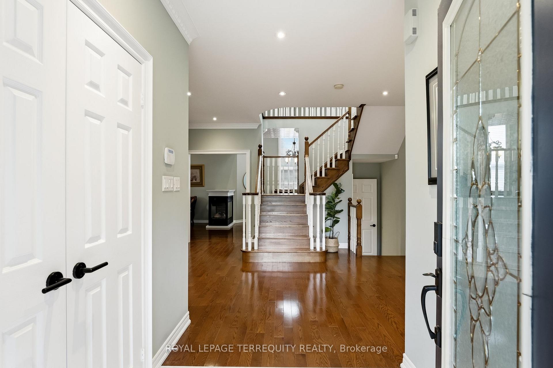 Photo 6 of 134 Cassels Road E, Whitby, Brooklin — HOMEH