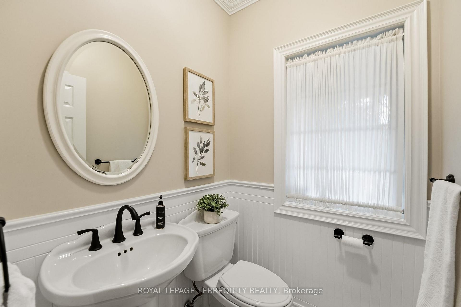Photo 21 of 134 Cassels Road E, Whitby, Brooklin — HOMEH
