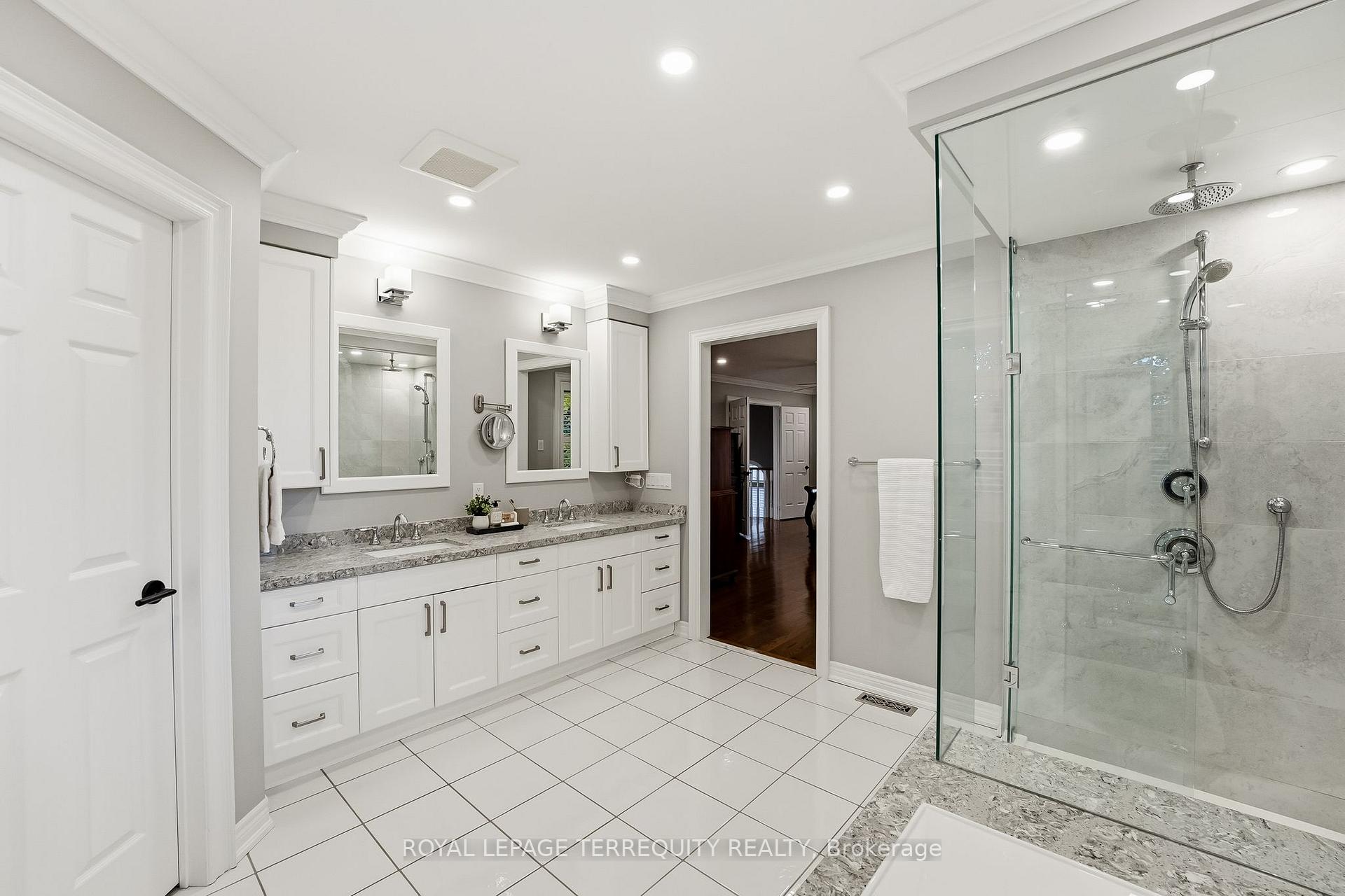 Photo 27 of 134 Cassels Road E, Whitby, Brooklin — HOMEH