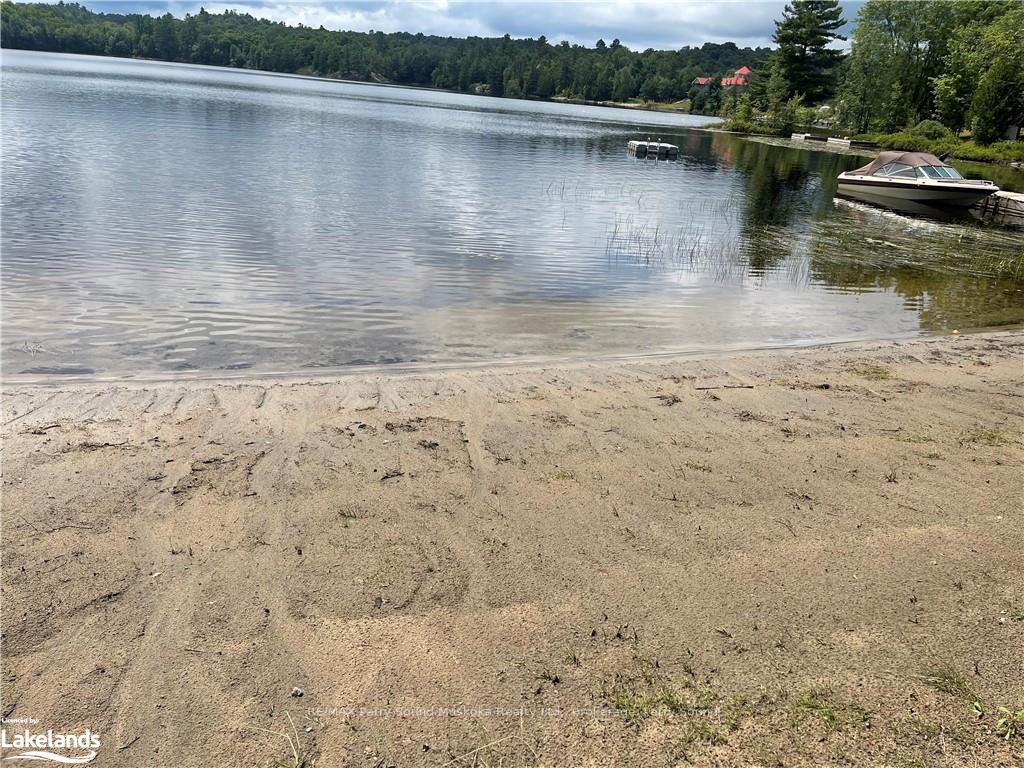 Photo 3 of 327 Whitestone Lake Road, Whitestone, Hagerman — HOMEH
