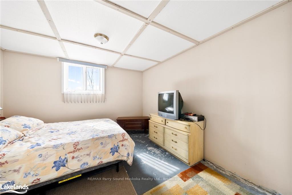 Photo 24 of 327 Whitestone Lake Road, Whitestone, Hagerman — HOMEH
