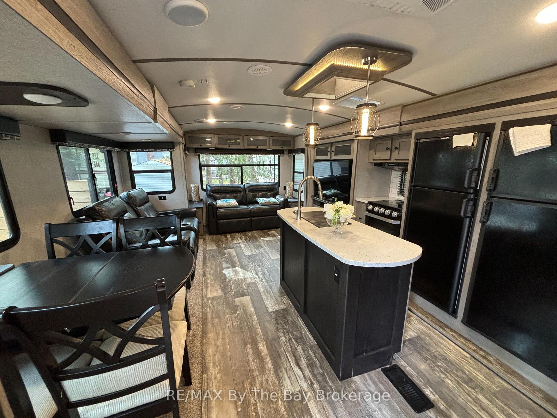 Photo 14 of Unit 259, 85 Theme Park Drive, Wasaga Beach — HOMEH