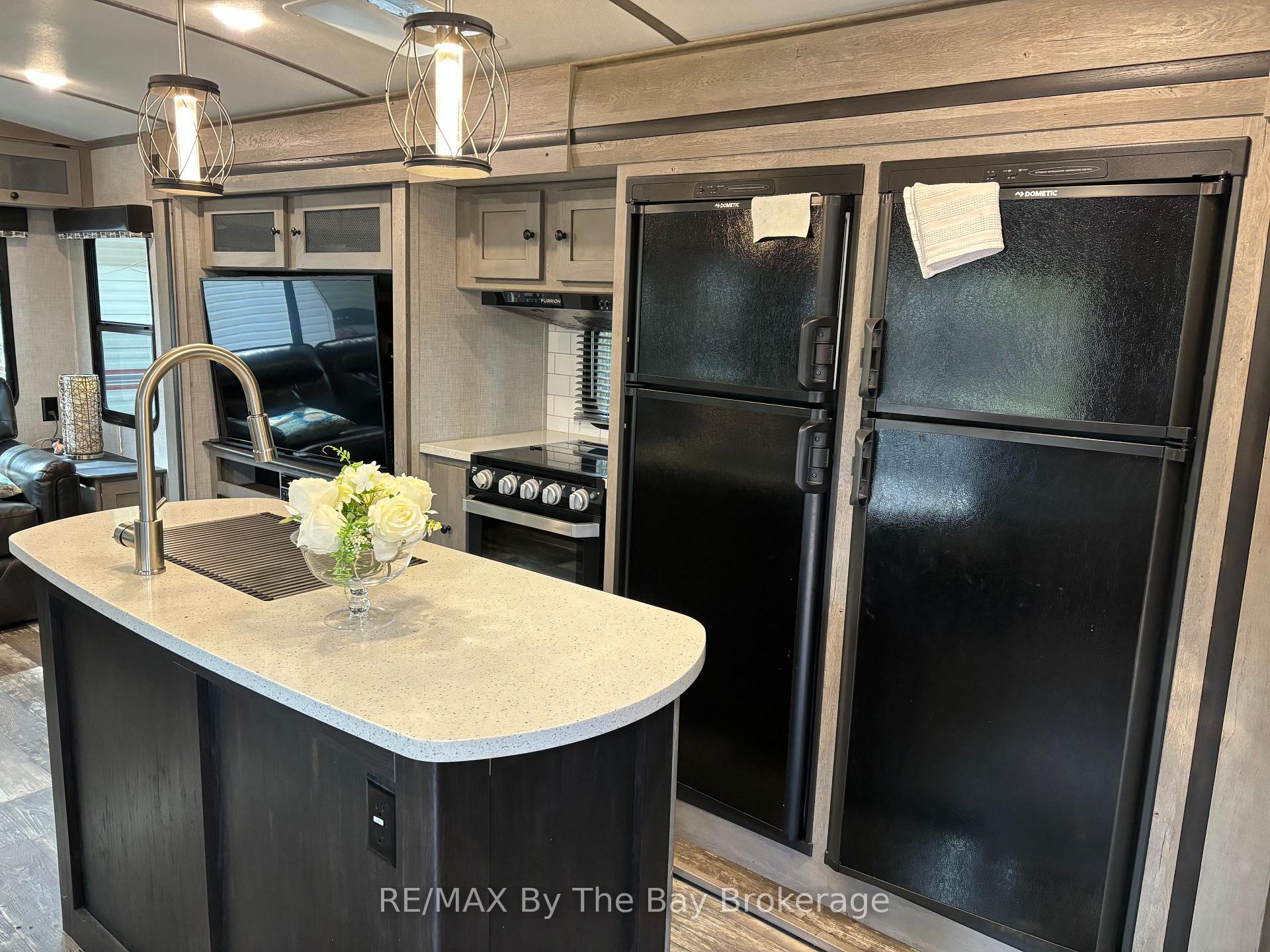 Photo 16 of Unit 259, 85 Theme Park Drive, Wasaga Beach — HOMEH