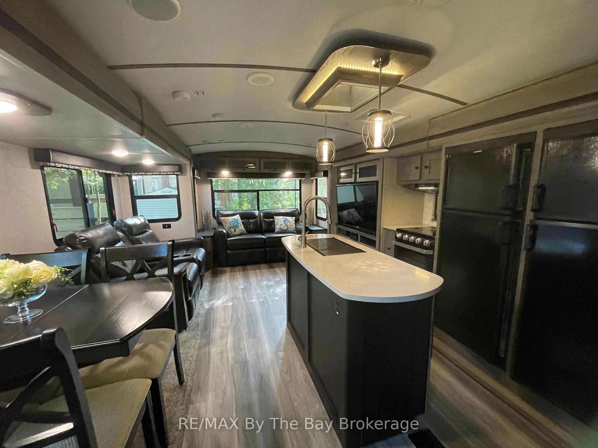 Photo 26 of Unit 259, 85 Theme Park Drive, Wasaga Beach — HOMEH