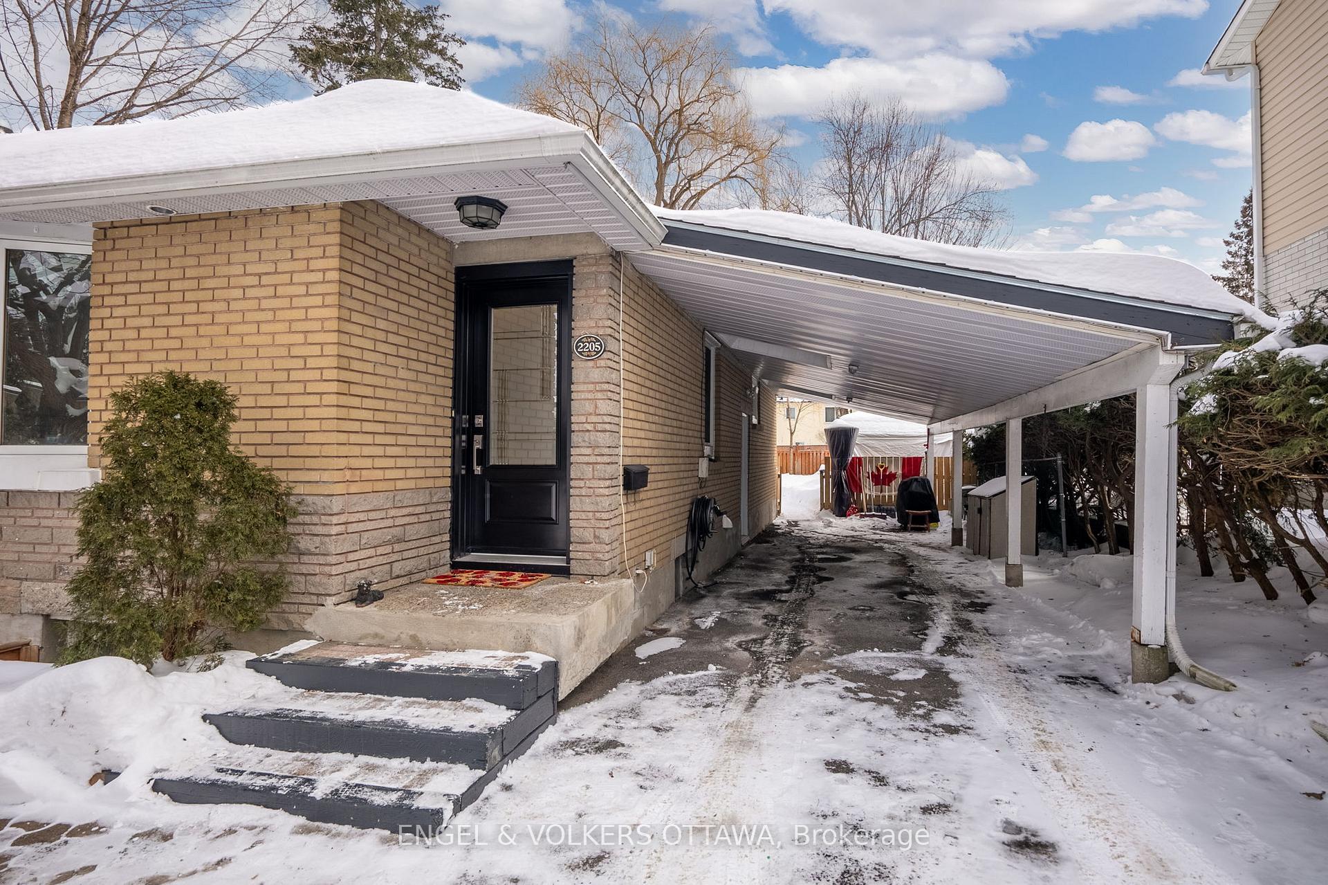 Photo 2 of 2205 Webster Avenue, Ottawa, Alta Vista — HOMEH