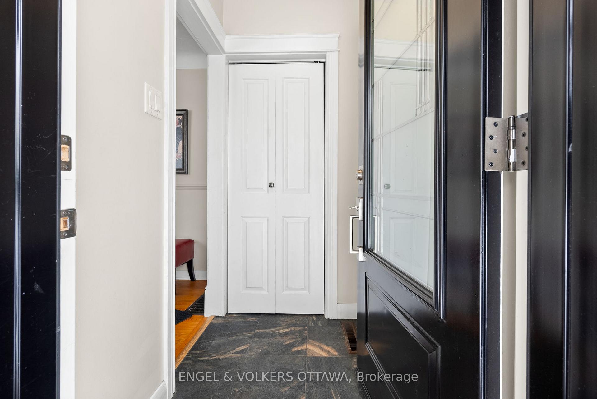 Photo 5 of 2205 Webster Avenue, Ottawa, Alta Vista — HOMEH