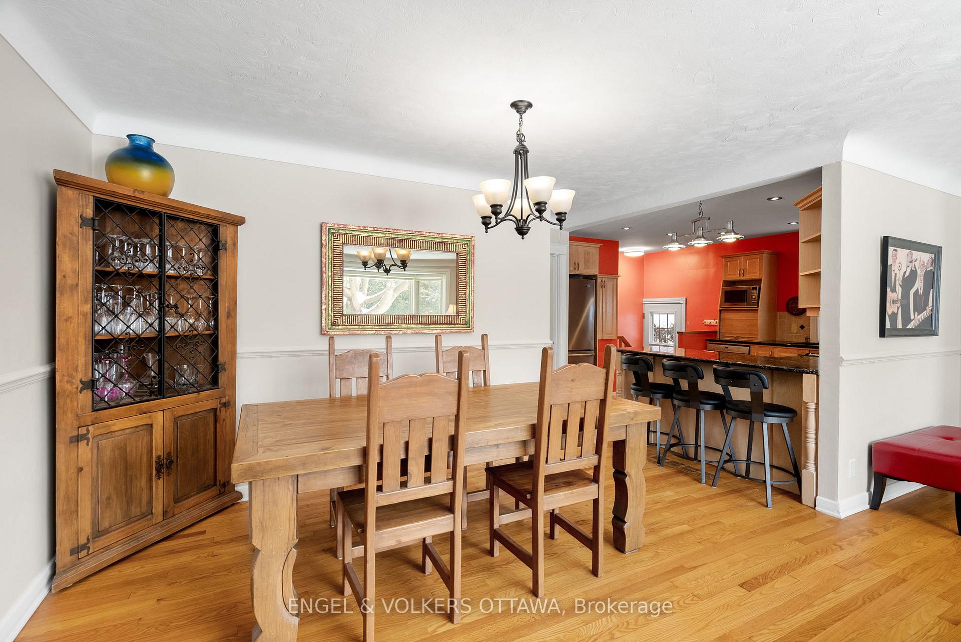 Photo 9 of 2205 Webster Avenue, Ottawa, Alta Vista — HOMEH