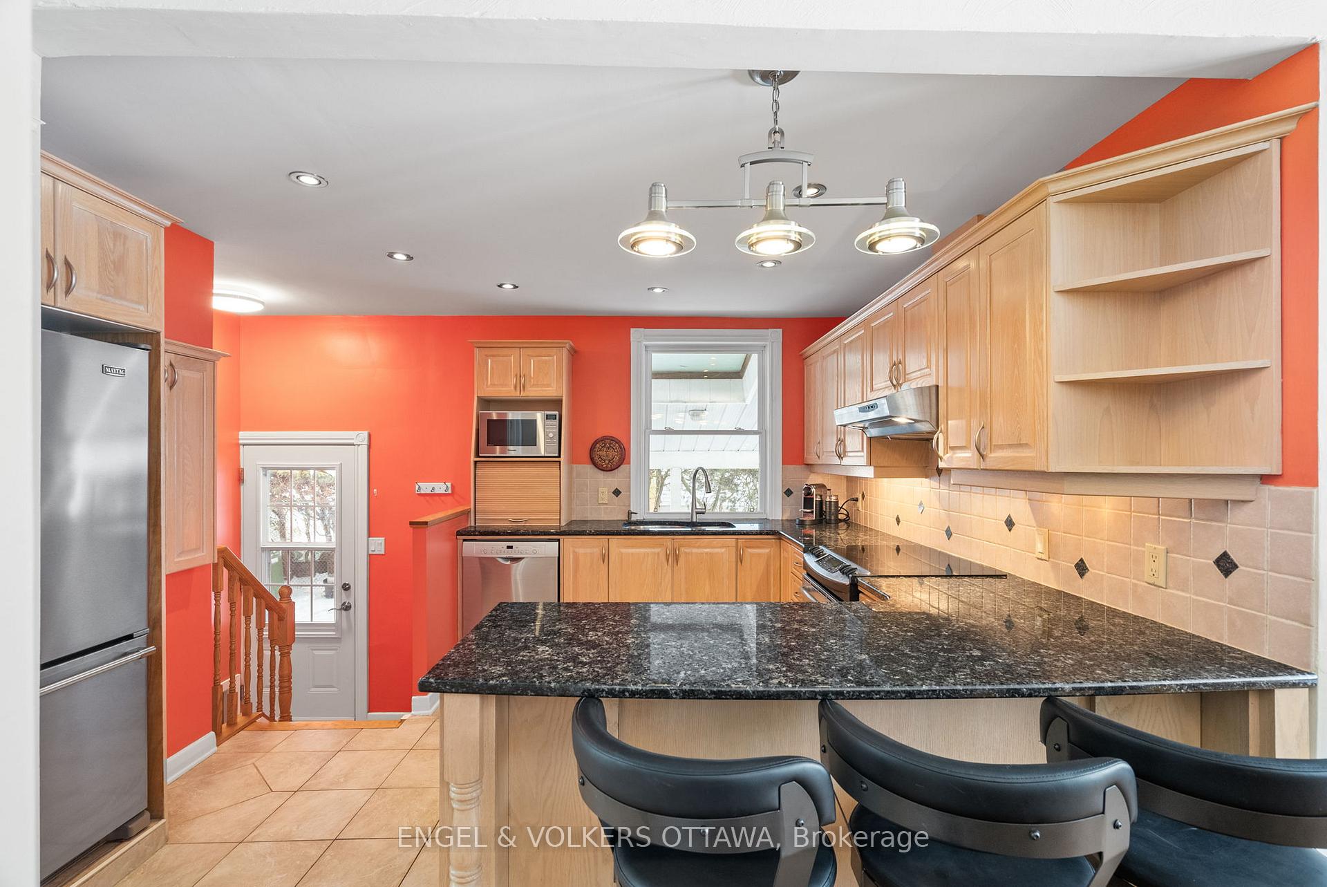 Photo 14 of 2205 Webster Avenue, Ottawa, Alta Vista — HOMEH