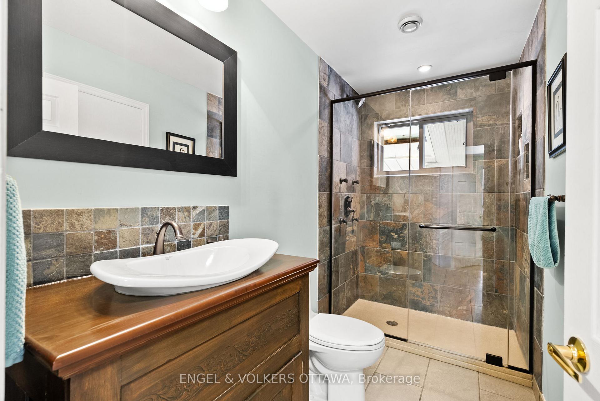 Photo 20 of 2205 Webster Avenue, Ottawa, Alta Vista — HOMEH