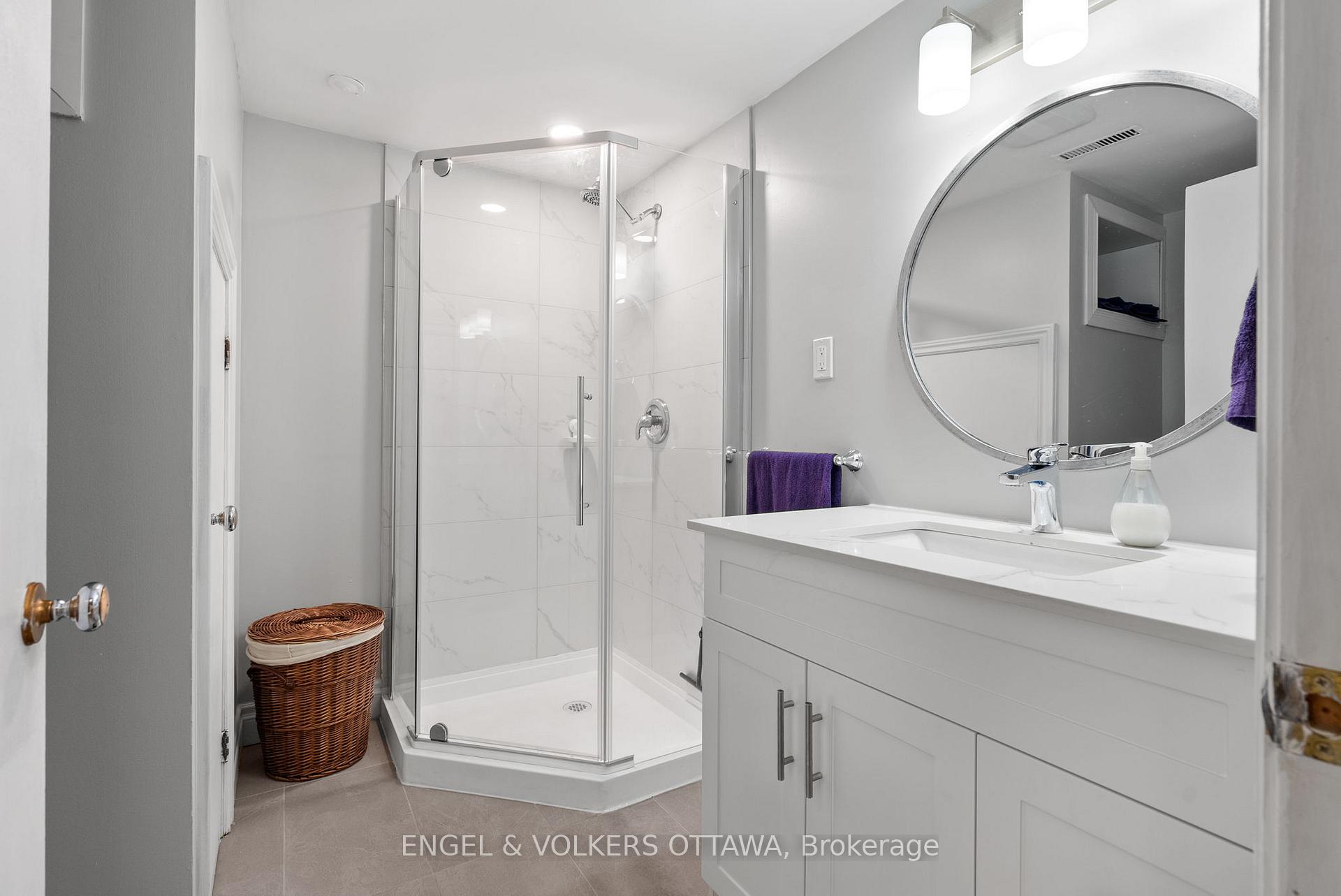 Photo 31 of 2205 Webster Avenue, Ottawa, Alta Vista — HOMEH