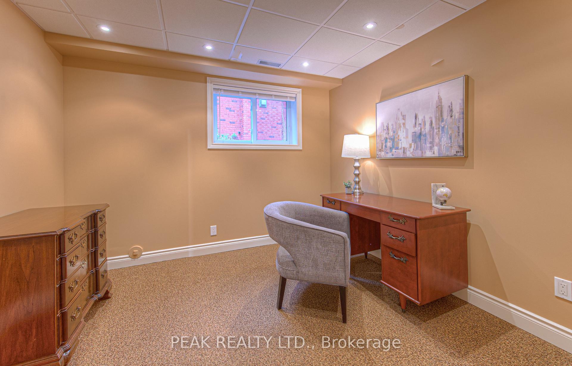 Photo 26 of 300 Thorncrest Drive, Waterloo — HOMEH