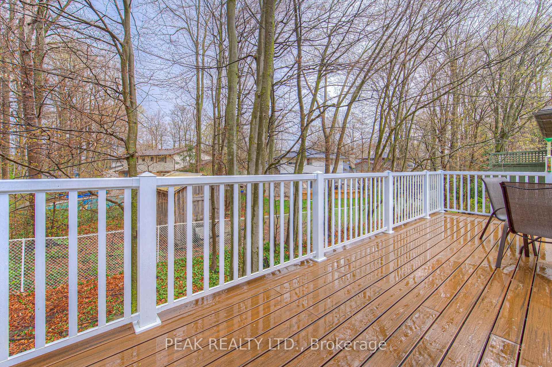 Photo 31 of 300 Thorncrest Drive, Waterloo — HOMEH