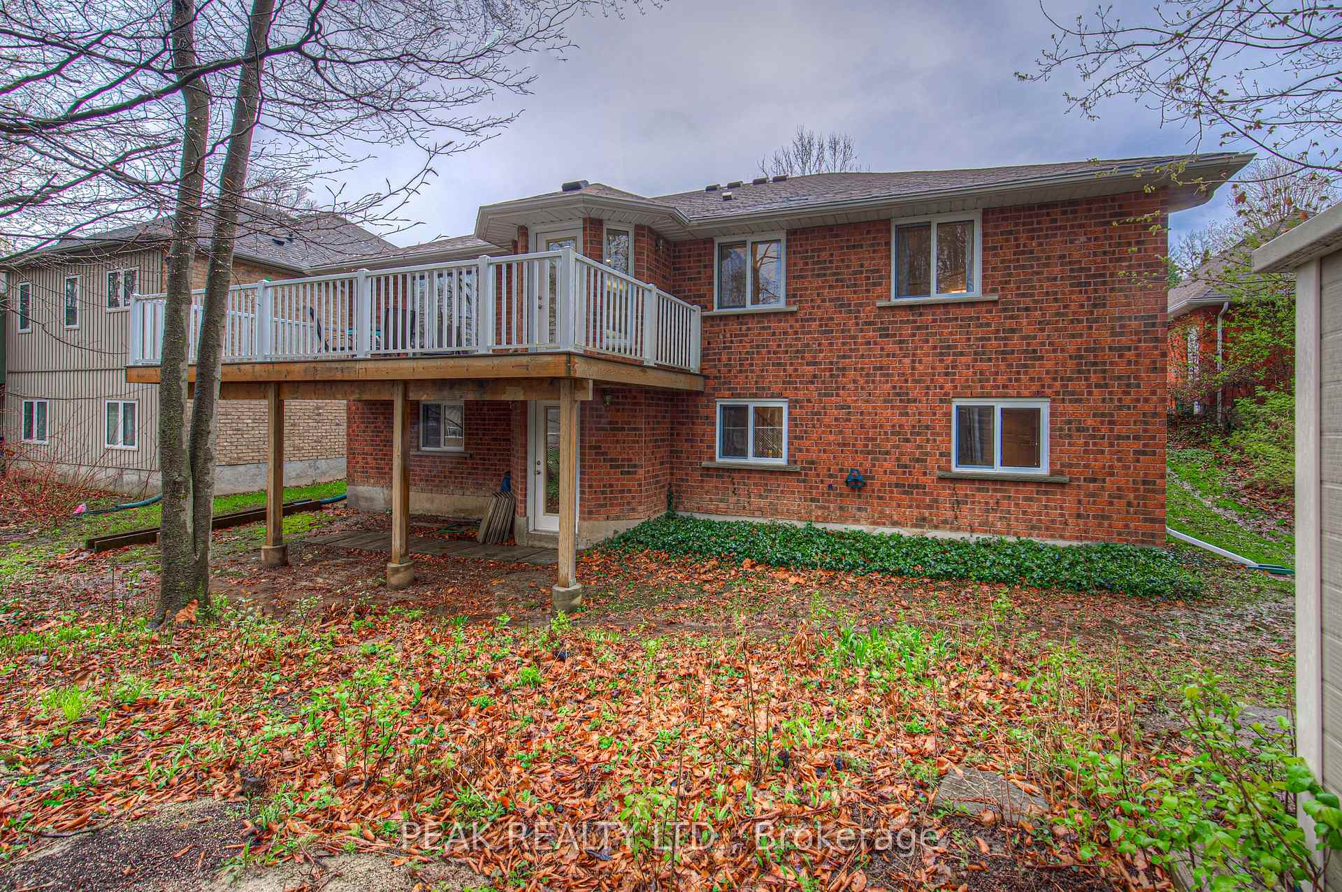 Photo 34 of 300 Thorncrest Drive, Waterloo — HOMEH