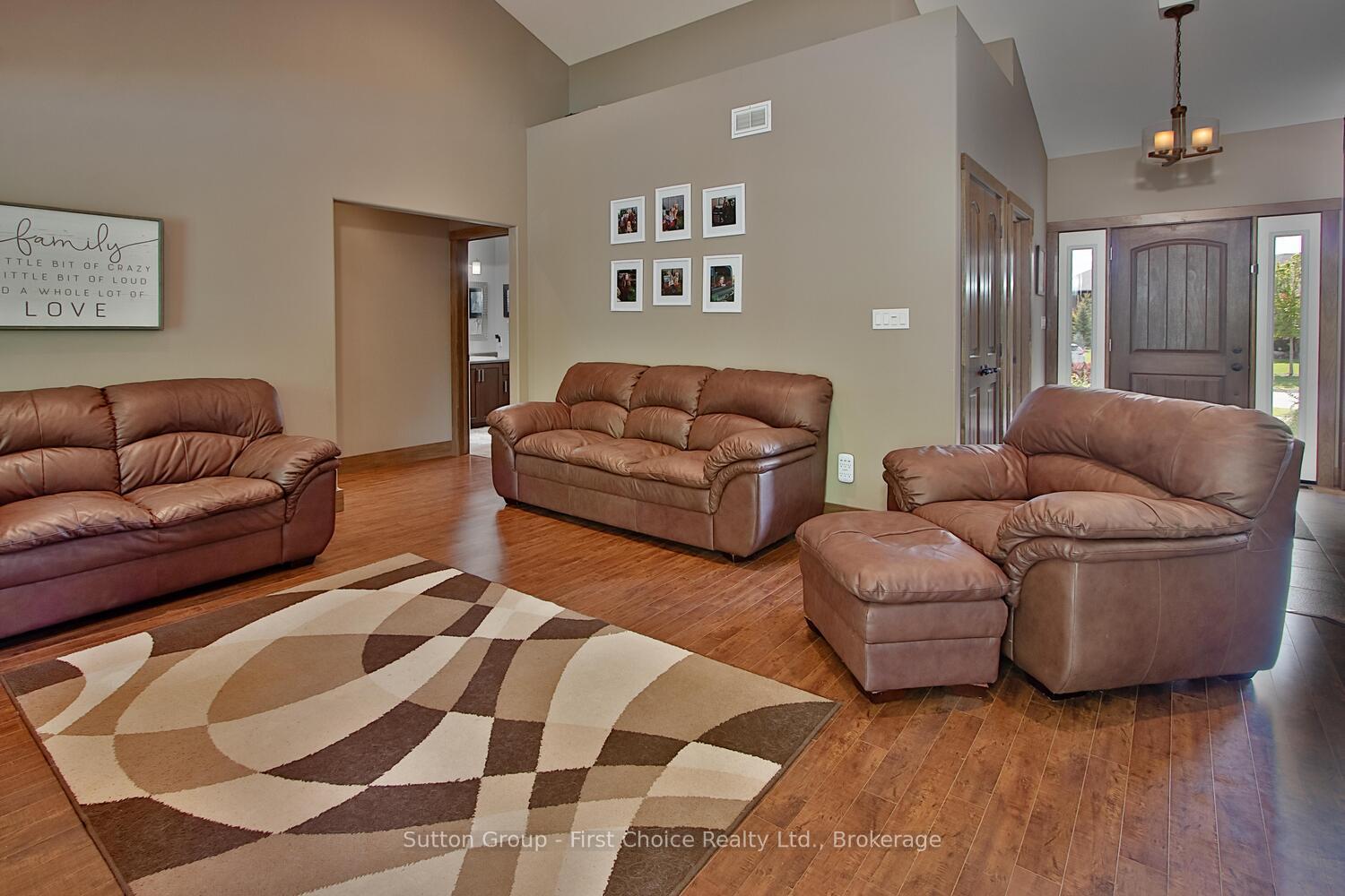 Photo 8 of 267 Sunset Drive, West Perth, Mitchell — HOMEH