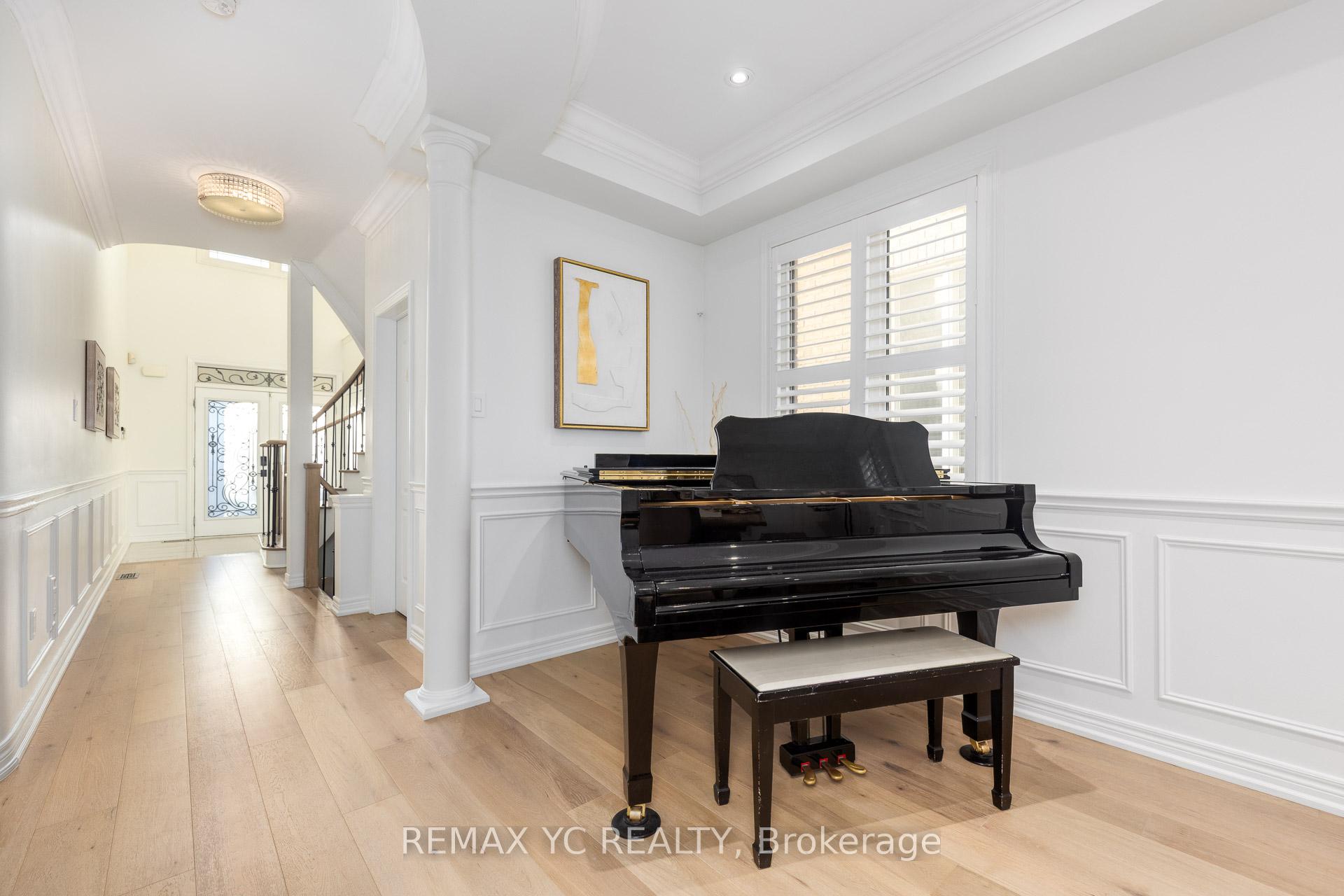 Photo 7 of 101 Oberfrick Avenue, Vaughan, Patterson — HOMEH