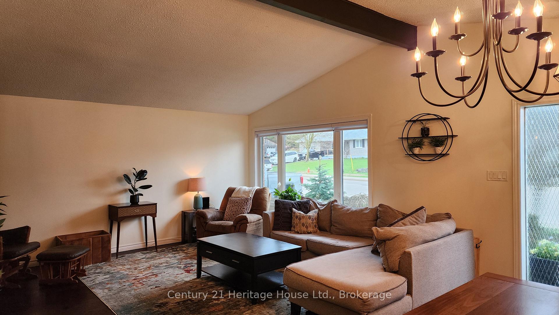 Photo 5 of 220 Bruce Street, West Grey — HOMEH