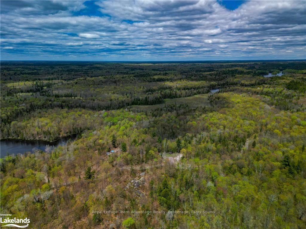 Photo 6 of 831 Shawanaga Lake Road, Whitestone, Hagerman — HOMEH