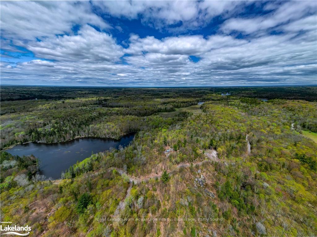 Photo 8 of 831 Shawanaga Lake Road, Whitestone, Hagerman — HOMEH