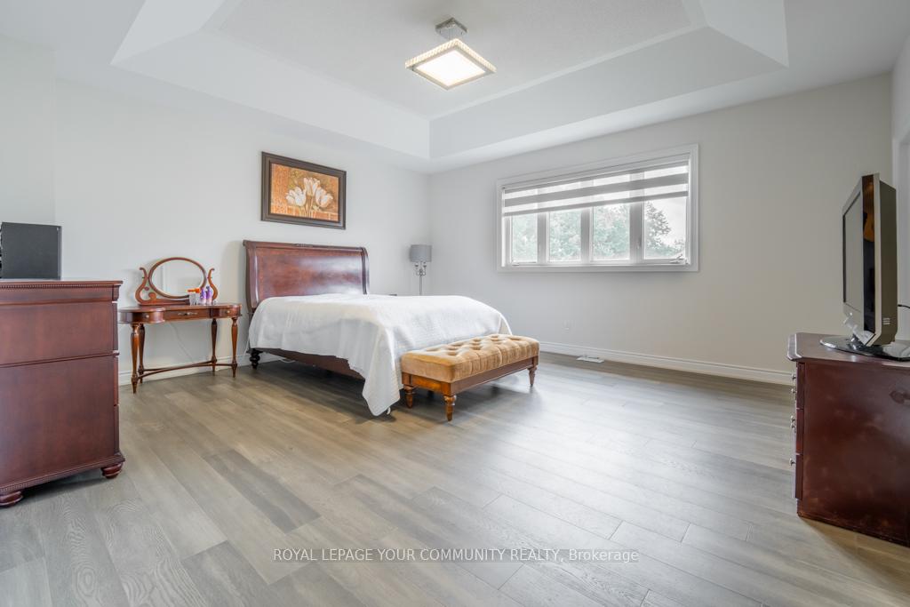 Photo 21 of 18 Maple Fields Circle, Aurora, Aurora Estates — HOMEH
