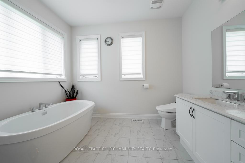 Photo 37 of 18 Maple Fields Circle, Aurora, Aurora Estates — HOMEH