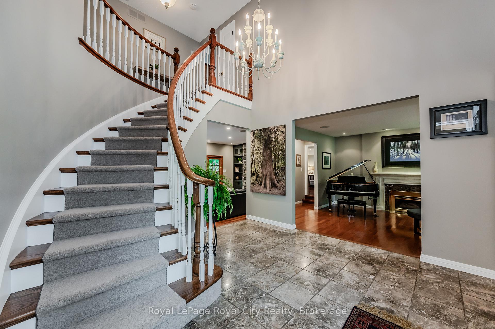 Photo 6 of 586 Eastgate Walk, Waterloo — HOMEH
