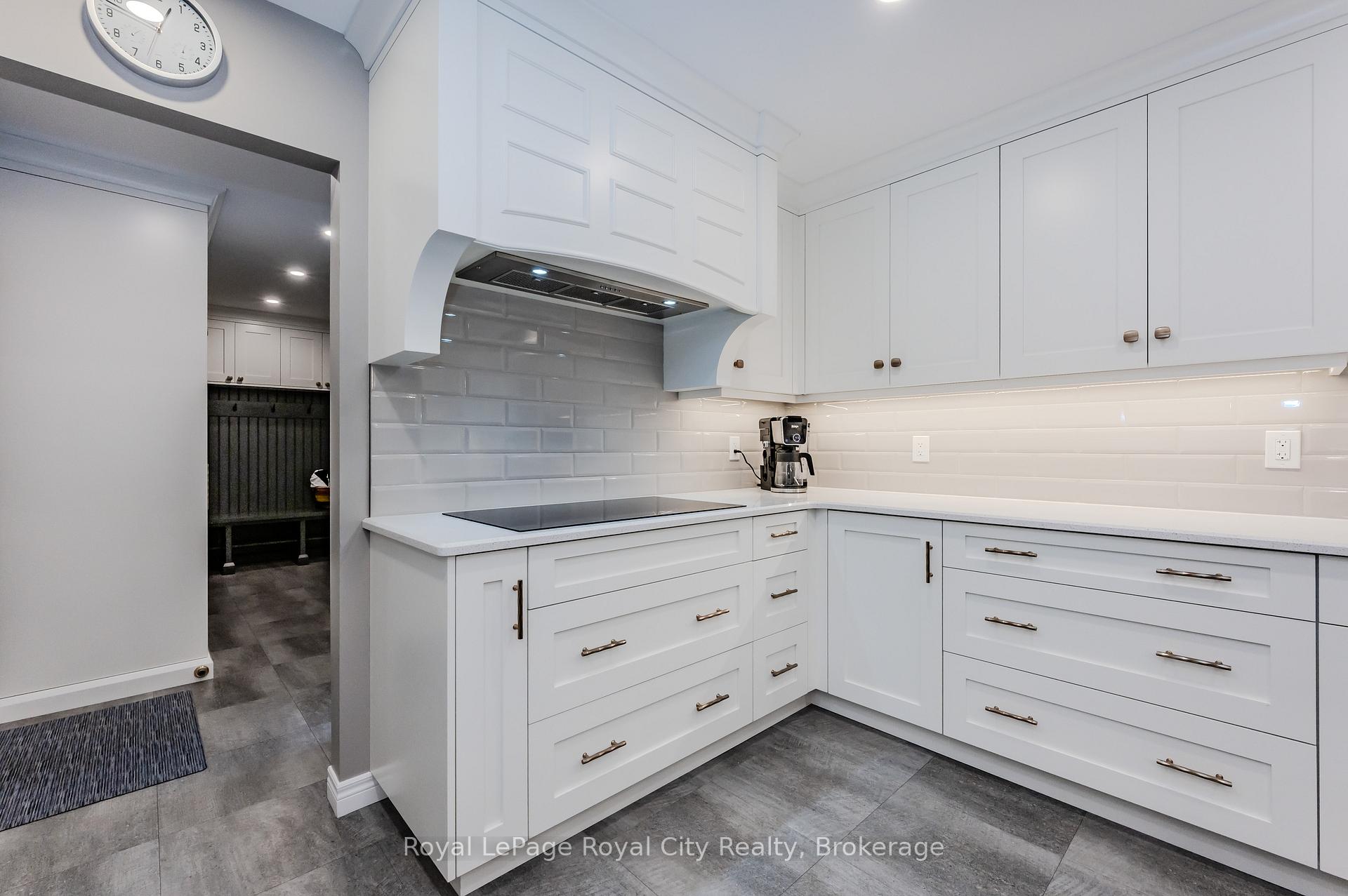 Photo 12 of 586 Eastgate Walk, Waterloo — HOMEH