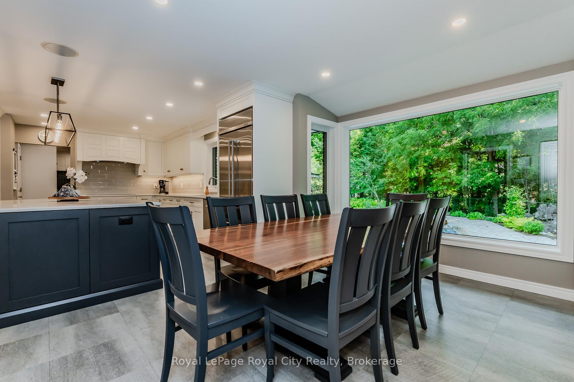 Photo 15 of 586 Eastgate Walk, Waterloo — HOMEH