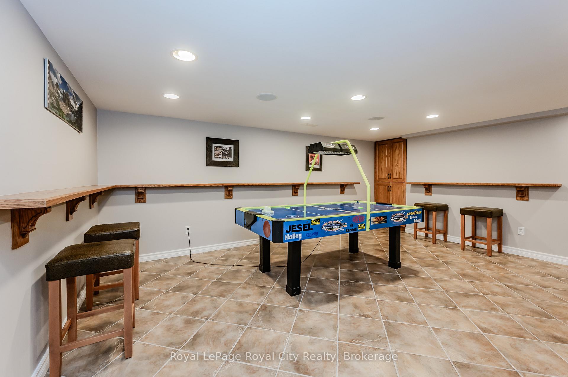 Photo 24 of 586 Eastgate Walk, Waterloo — HOMEH