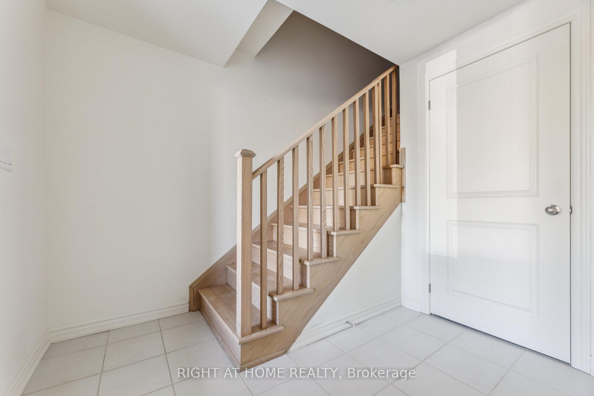 Photo 2 of 488 Salem Road S, Ajax, South East — HOMEH