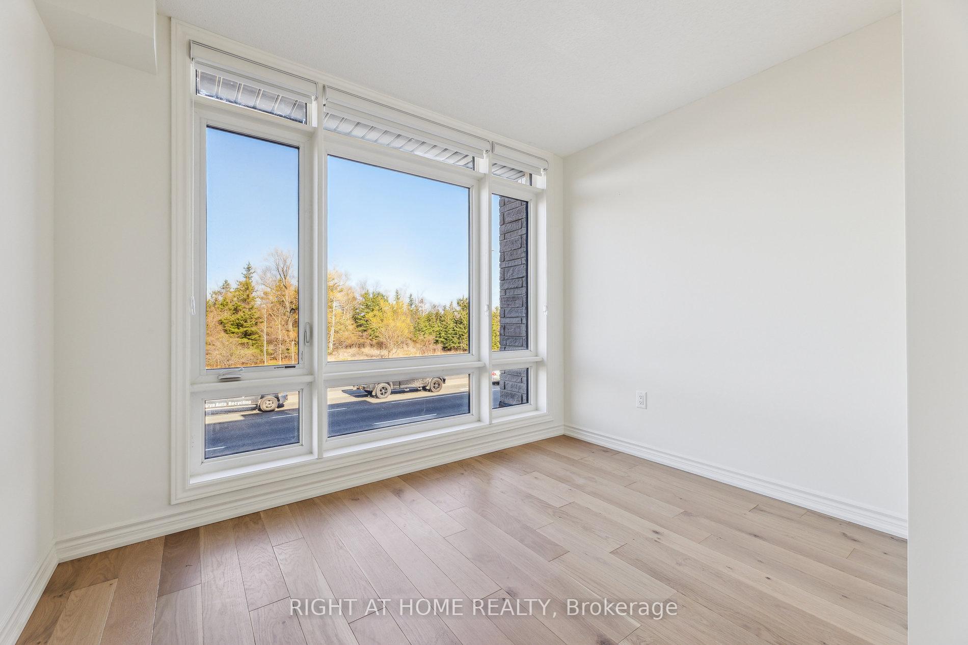 Photo 8 of 488 Salem Road S, Ajax, South East — HOMEH