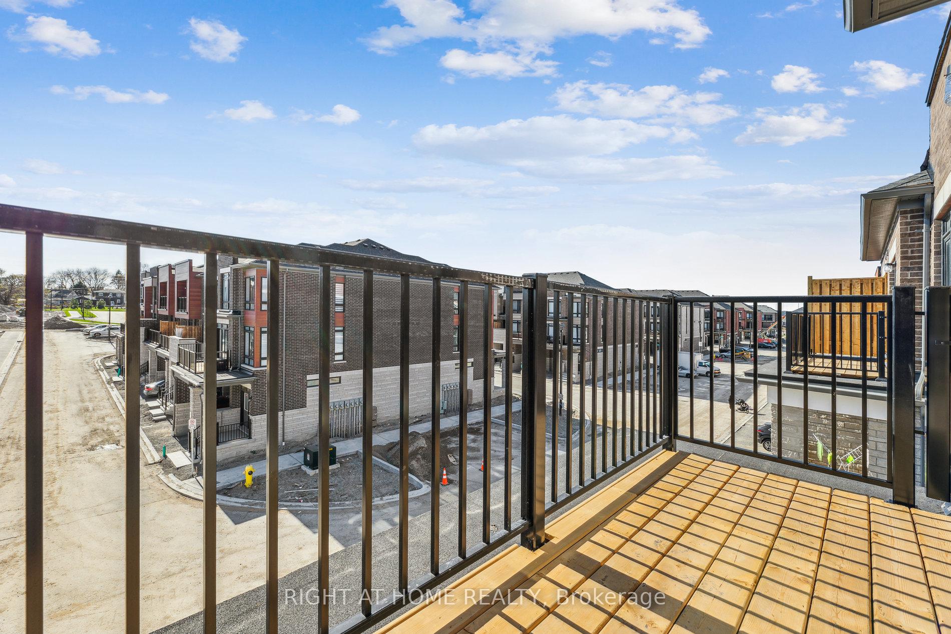 Photo 10 of 488 Salem Road S, Ajax, South East — HOMEH