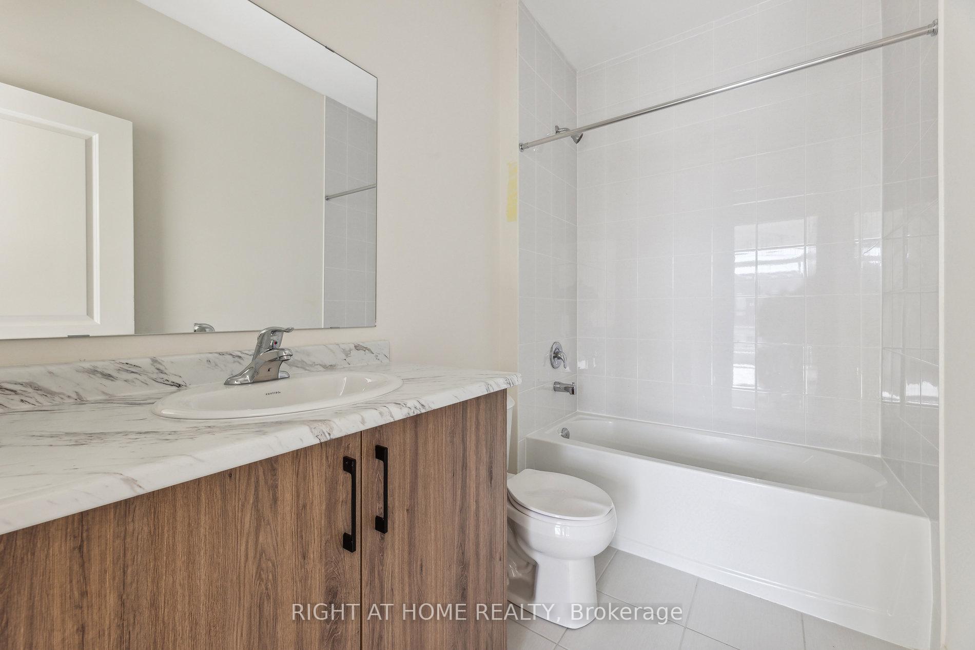 Photo 15 of 488 Salem Road S, Ajax, South East — HOMEH