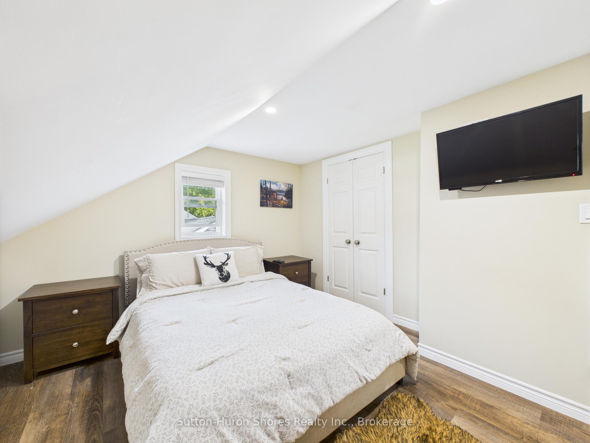 Photo 21 of 24 Market Street, Arran-Elderslie — HOMEH