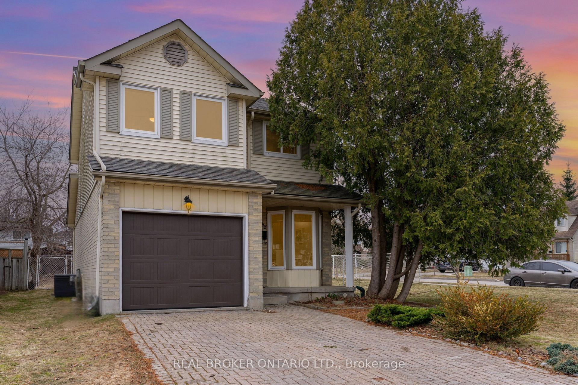 Photo 1 of 542 Drummerhill Crescent, Waterloo — HOMEH
