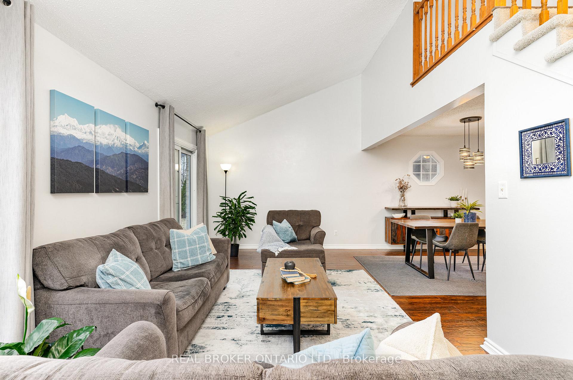 Photo 4 of 542 Drummerhill Crescent, Waterloo — HOMEH