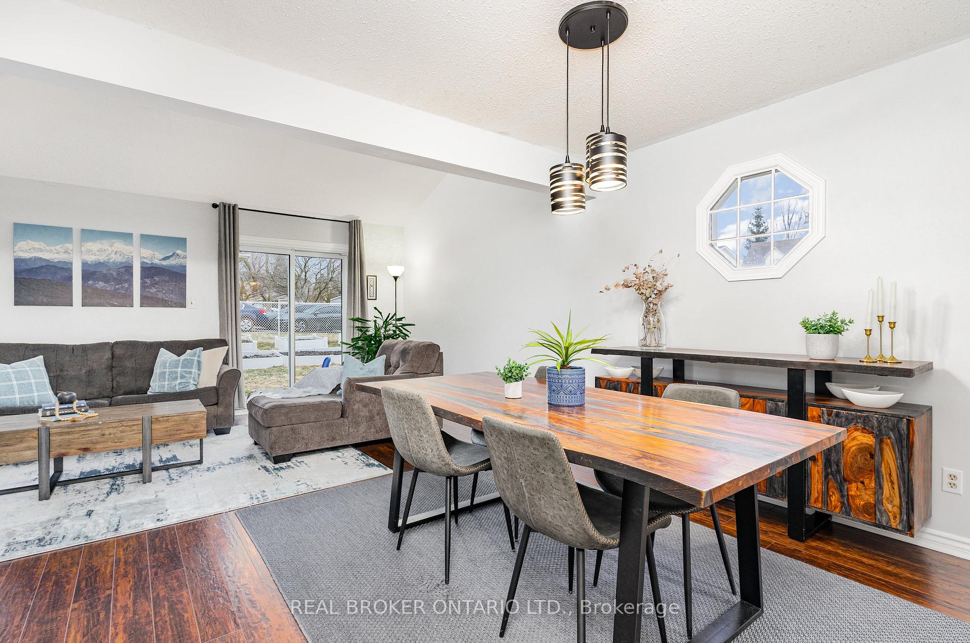 Photo 6 of 542 Drummerhill Crescent, Waterloo — HOMEH