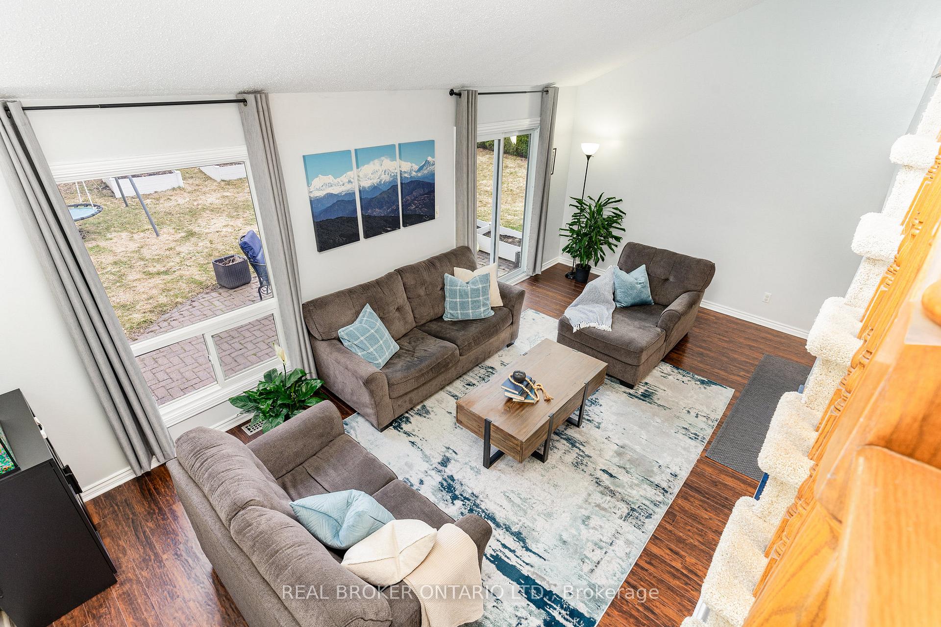 Photo 10 of 542 Drummerhill Crescent, Waterloo — HOMEH