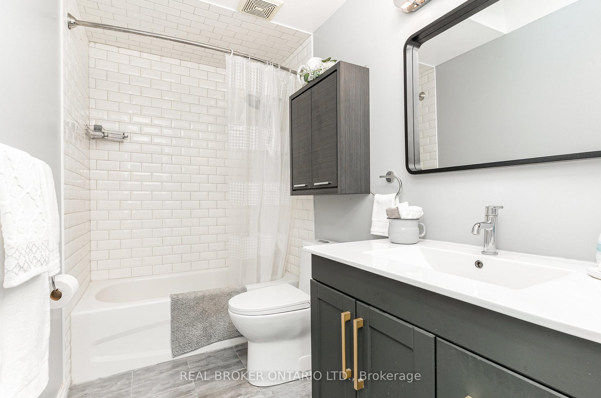 Photo 16 of 542 Drummerhill Crescent, Waterloo — HOMEH