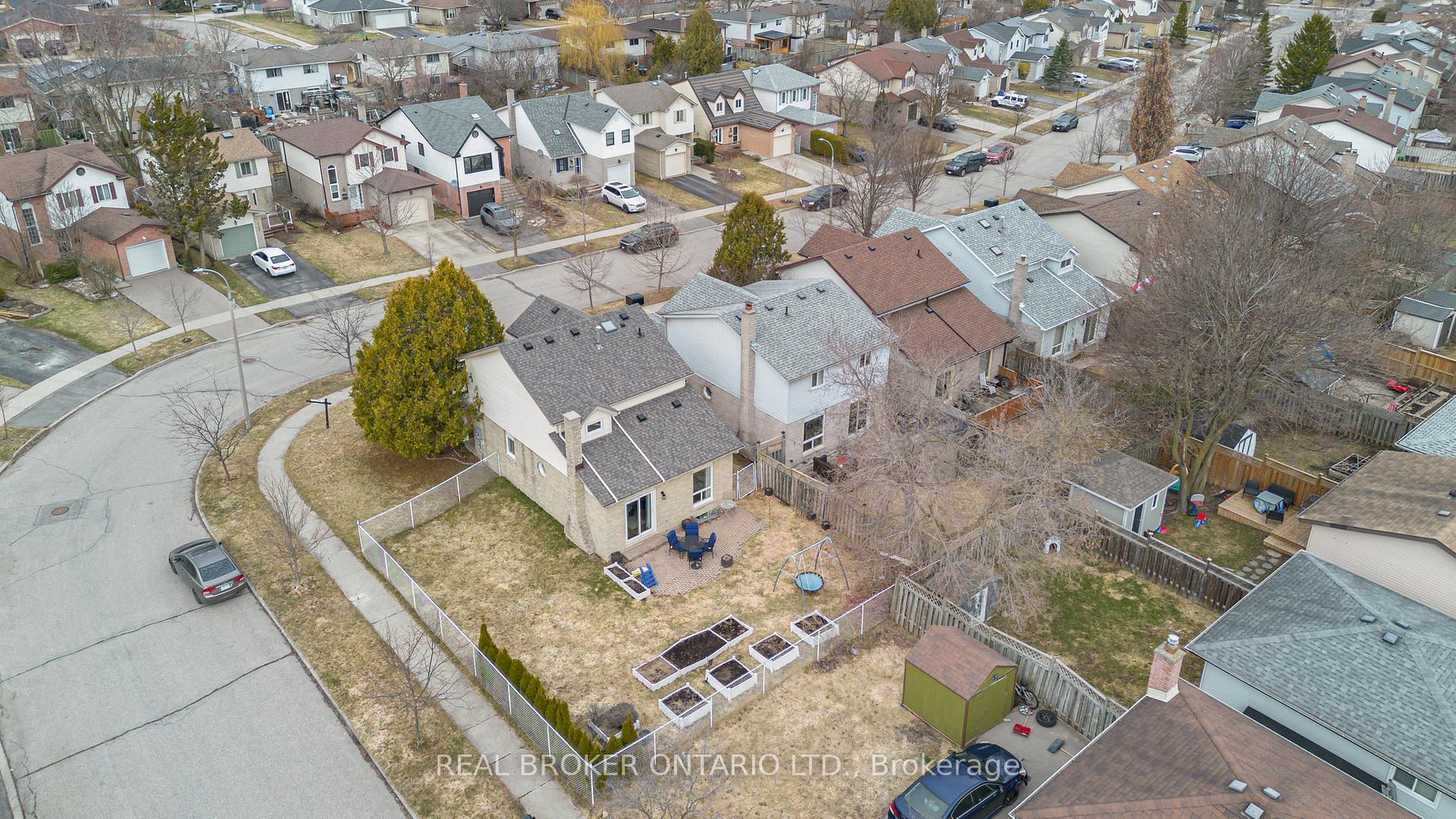 Photo 21 of 542 Drummerhill Crescent, Waterloo — HOMEH