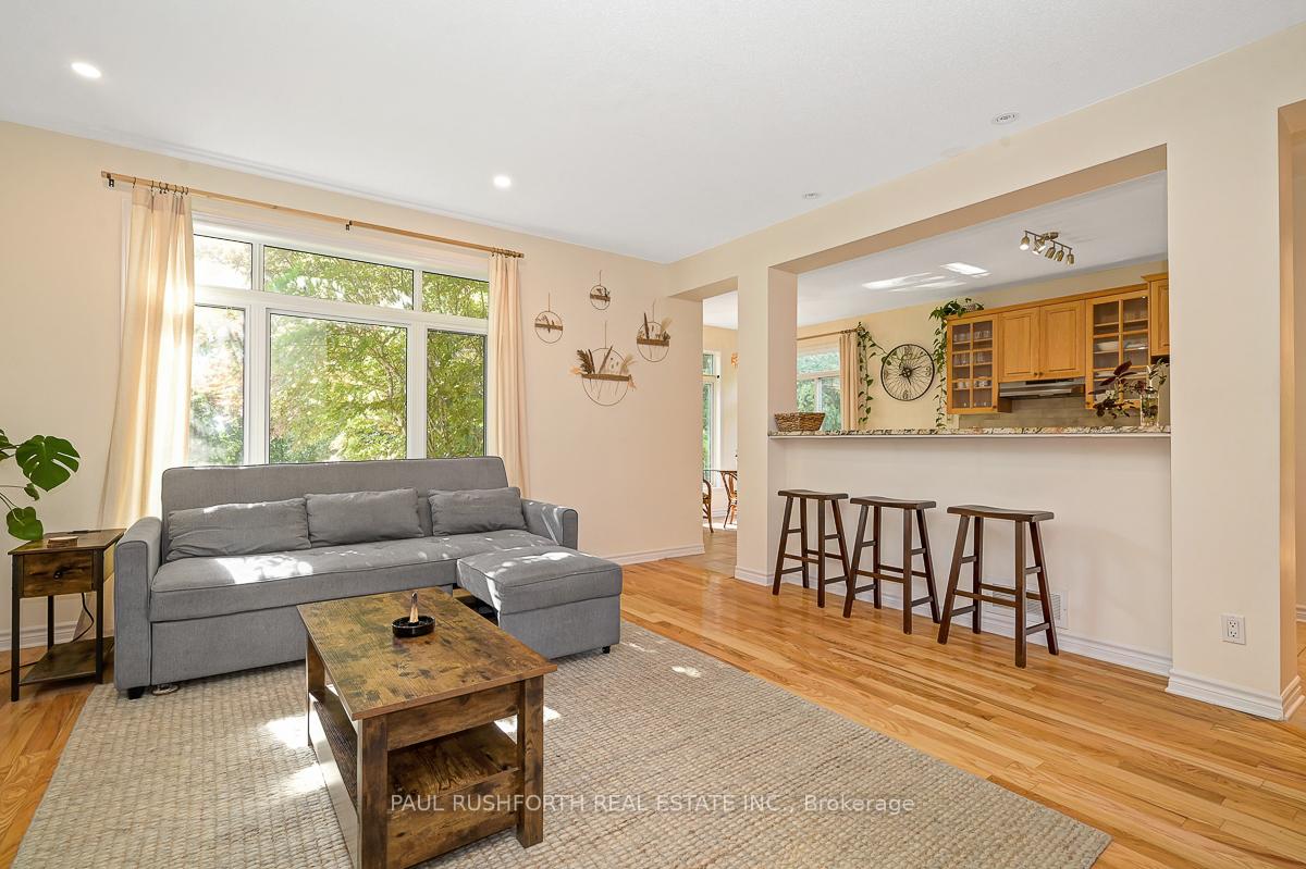 Photo 8 of 843 Long Point Circle, Ottawa, Blossom Park/Kemp Park/Findlay Creek — HOMEH