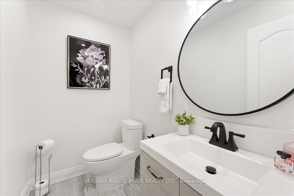 Photo 20 of 33 Gloria Crescent, Whitby, Williamsburg — HOMEH